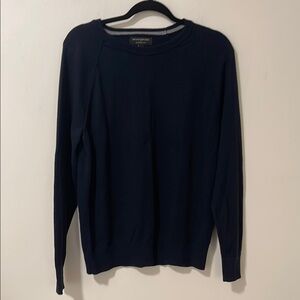 ☀️Sale☀️ Banana Republic men's navy crew neck sweater size medium